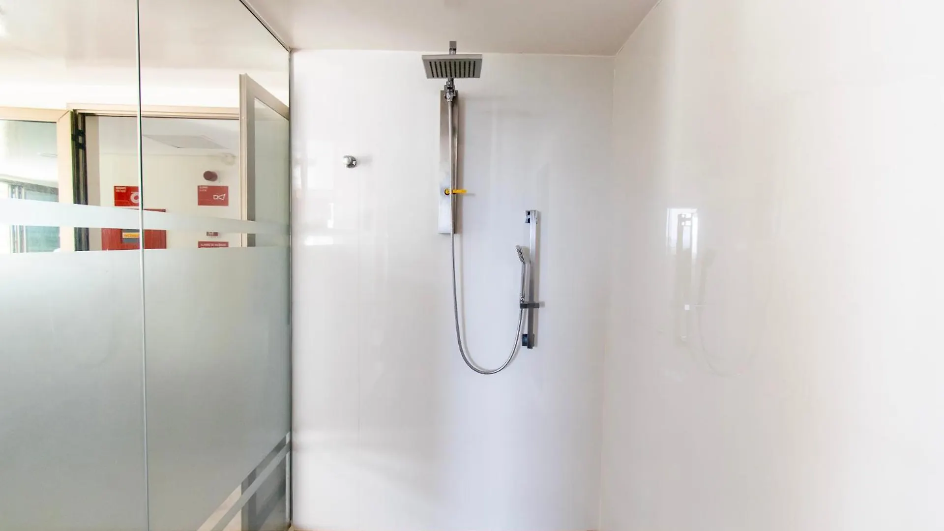 Apartament Brasil 21 Bloco F Diaria Brasil 05587 Brasília 0*,